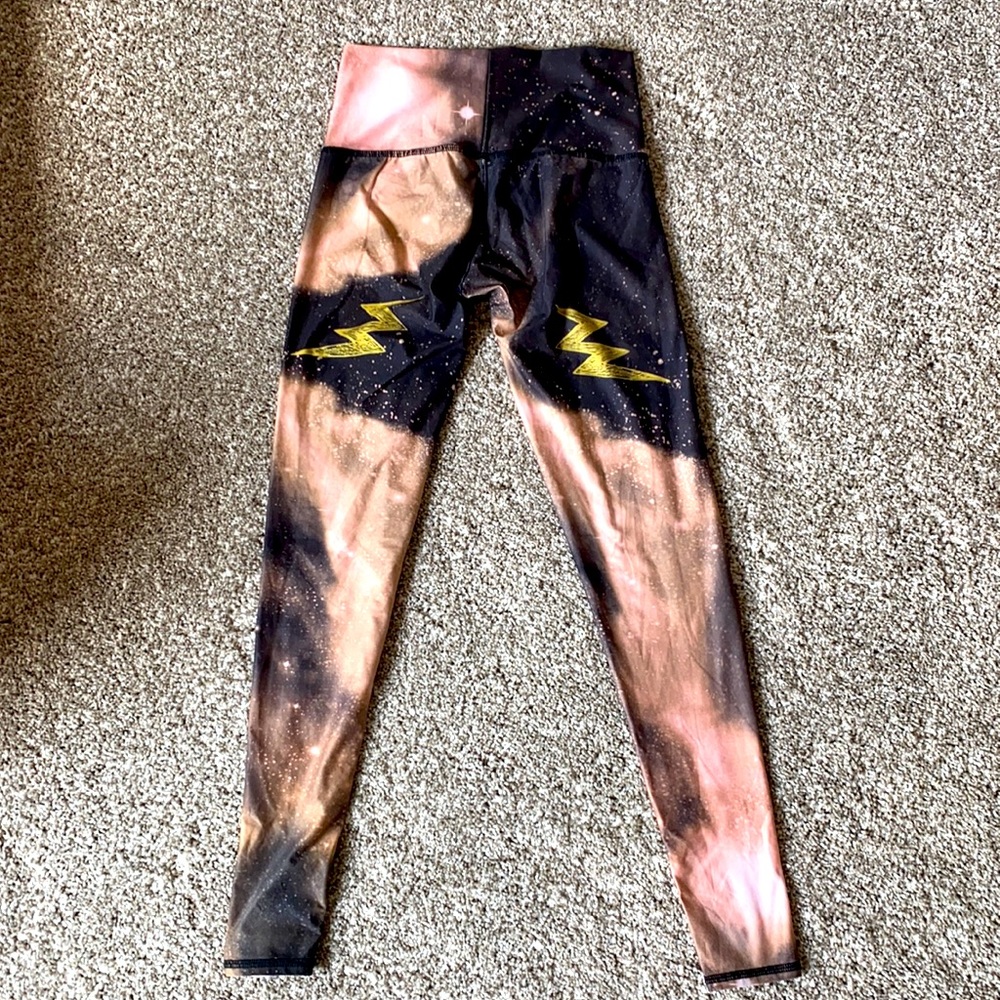 Teeki yoga pants, size S